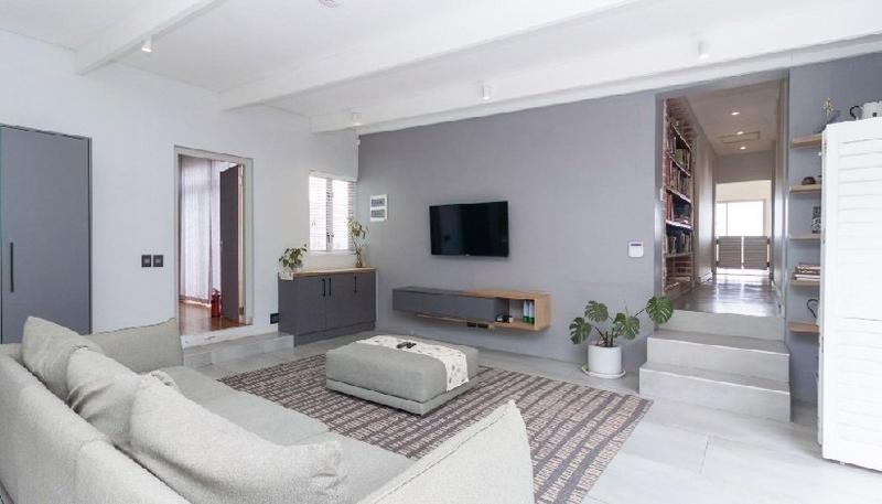 6 Bedroom Property for Sale in Kleinbaai Western Cape